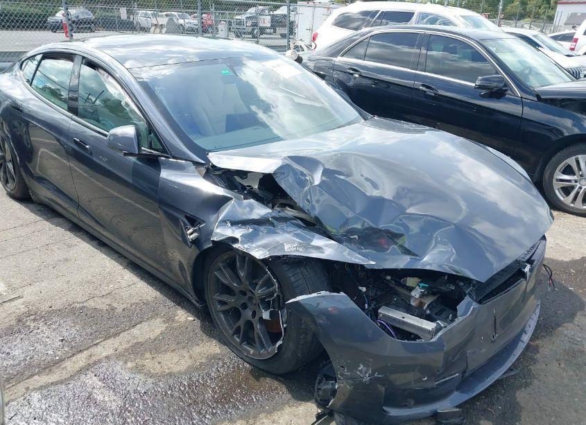 Photo 6 of 2022 Tesla Model S DUAL MOTOR ALL-WHEEL DRIVE (VIN 5YJSA1E53NF479023)