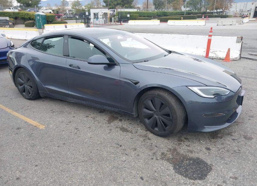 2022 Tesla Model S DUAL MOTOR ALL-WHEEL DRIVE (VIN 5YJSA1E5XNF493422) main photo