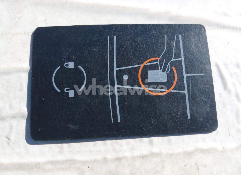 Photo 11 of 2023 Tesla Model S DUAL MOTOR ALL-WHEEL DRIVE/STANDARD RANGE (VIN 5YJSA1E5XPF500341)