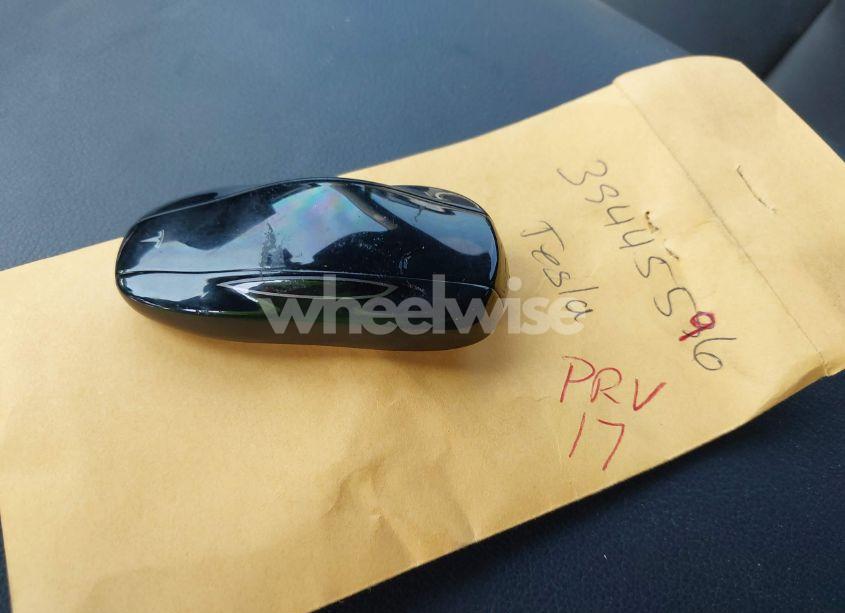 Photo 11 of 2022 Tesla Model S PLAID (VIN 5YJSA1E60NF473219)