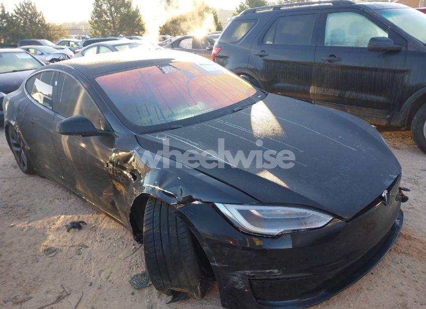 2021 Tesla Model S PLAID TRI MOTOR ALL-WHEEL DRIVE (VIN 5YJSA1E62MF451785) main photo