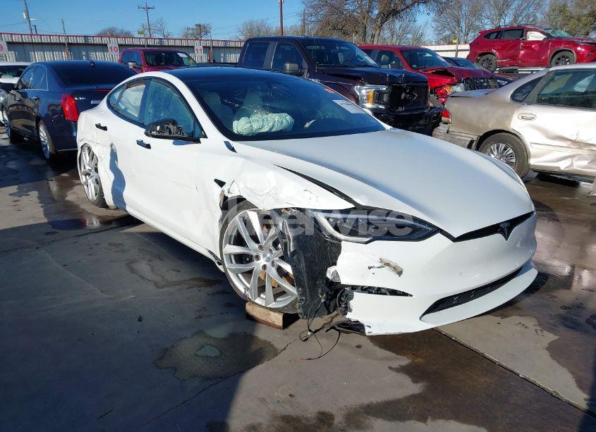 2022 Tesla Model S PLAID TRI MOTOR ALL-WHEEL DRIVE (VIN 5YJSA1E63NF483873) main photo