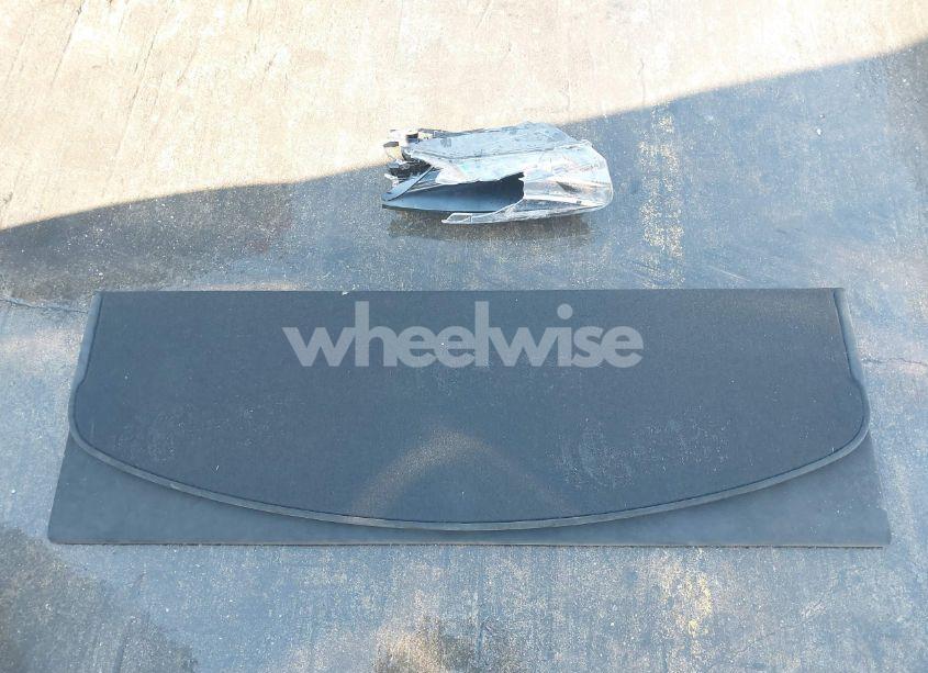 Photo 11 of 2022 Tesla Model S PLAID TRI MOTOR ALL-WHEEL DRIVE (VIN 5YJSA1E63NF483873)