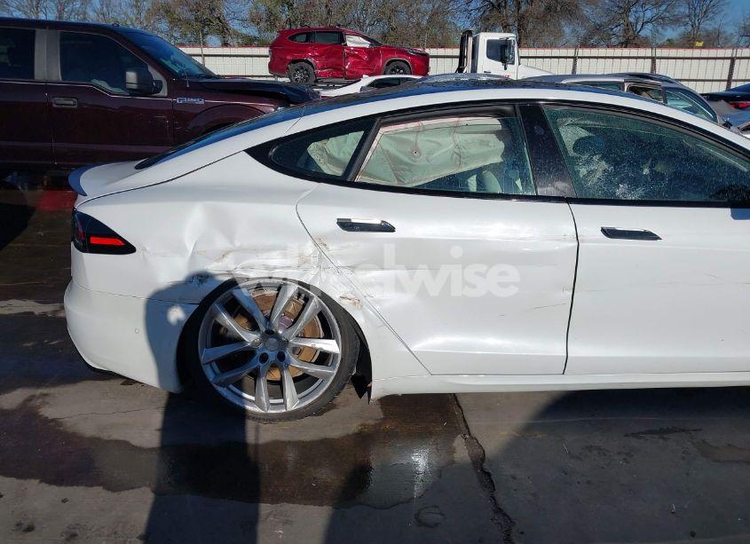 Photo 19 of 2022 Tesla Model S PLAID TRI MOTOR ALL-WHEEL DRIVE (VIN 5YJSA1E63NF483873)