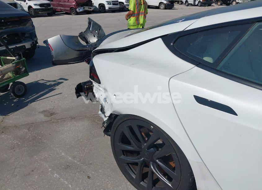 Photo 21 of 2022 Tesla Model S PLAID TRI MOTOR ALL-WHEEL DRIVE (VIN 5YJSA1E64NF484904)