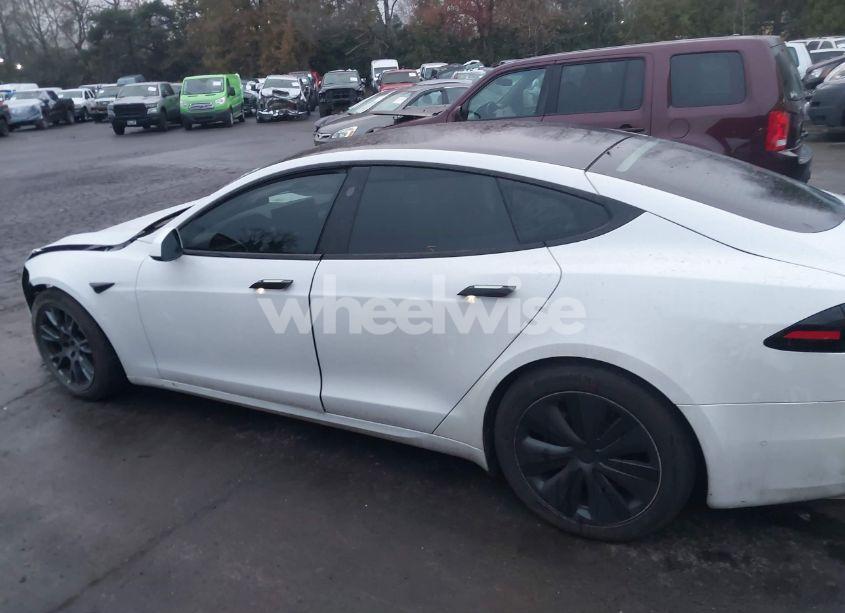 Photo 14 of 2022 Tesla Model S PLAID TRI MOTOR ALL-WHEEL DRIVE (VIN 5YJSA1E66NF474312)