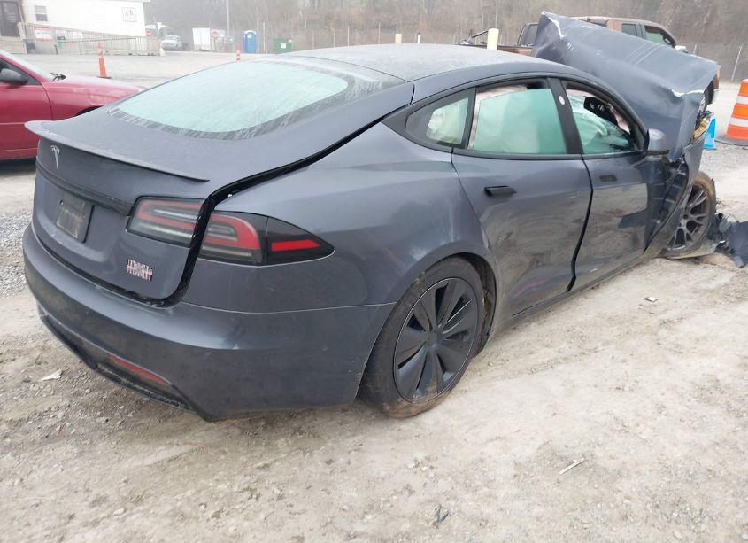 Photo 4 of 2023 Tesla Model S PLAID TRI MOTOR ALL-WHEEL DRIVE (VIN 5YJSA1E68PF499134)