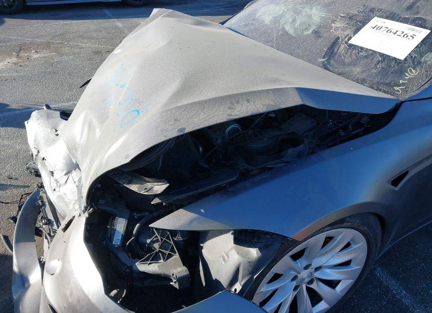 Photo 10 of 2021 Tesla Model S PLAID TRI MOTOR ALL-WHEEL DRIVE (VIN 5YJSA1E69MF432022)