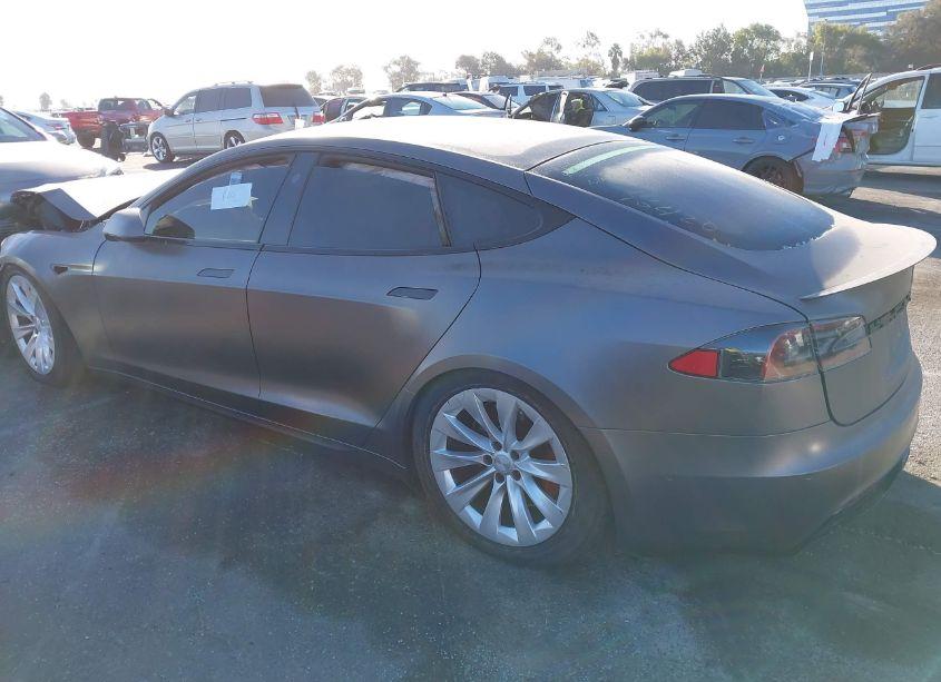 Photo 3 of 2021 Tesla Model S PLAID TRI MOTOR ALL-WHEEL DRIVE (VIN 5YJSA1E69MF432022)