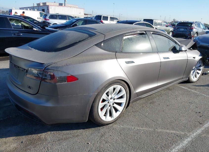 Photo 4 of 2021 Tesla Model S PLAID TRI MOTOR ALL-WHEEL DRIVE (VIN 5YJSA1E69MF432022)