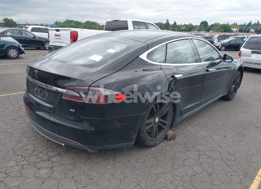 Photo 4 of 2014 Tesla Model S P85 (VIN 5YJSA1H10EFP48975)