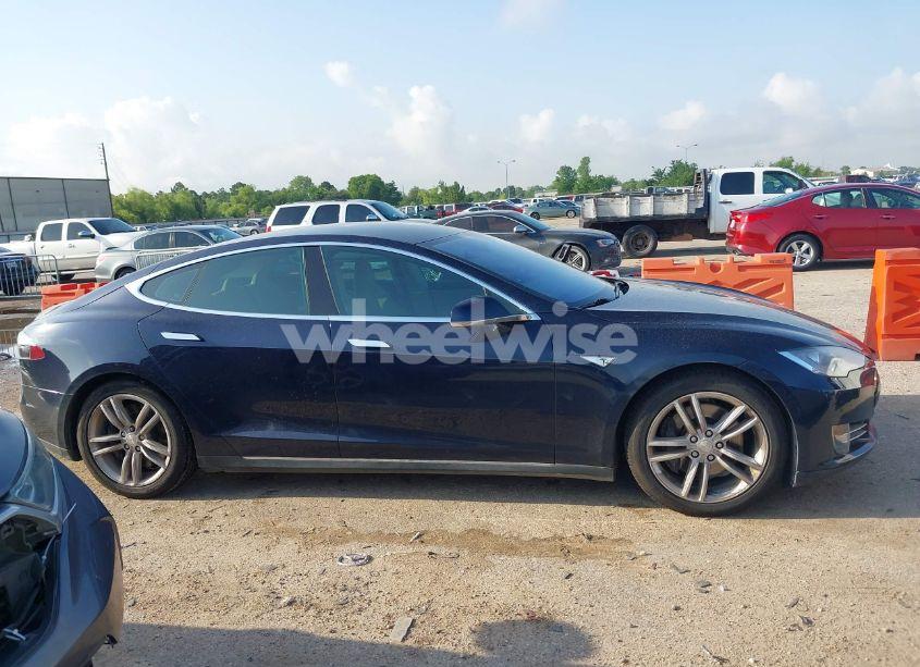 Photo 13 of 2014 Tesla Model S P85 (VIN 5YJSA1H12EFP39873)