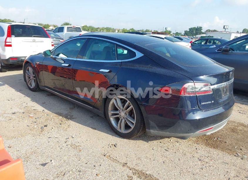Photo 3 of 2014 Tesla Model S P85 (VIN 5YJSA1H12EFP39873)