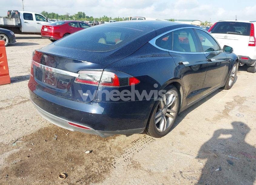 Photo 4 of 2014 Tesla Model S P85 (VIN 5YJSA1H12EFP39873)
