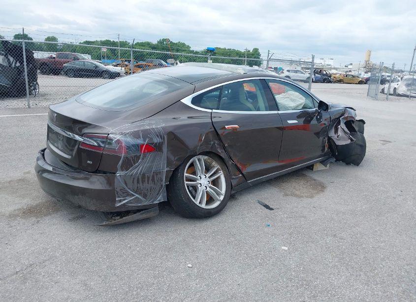 Photo 4 of 2014 Tesla Model S P85 (VIN 5YJSA1H13EFP53121)