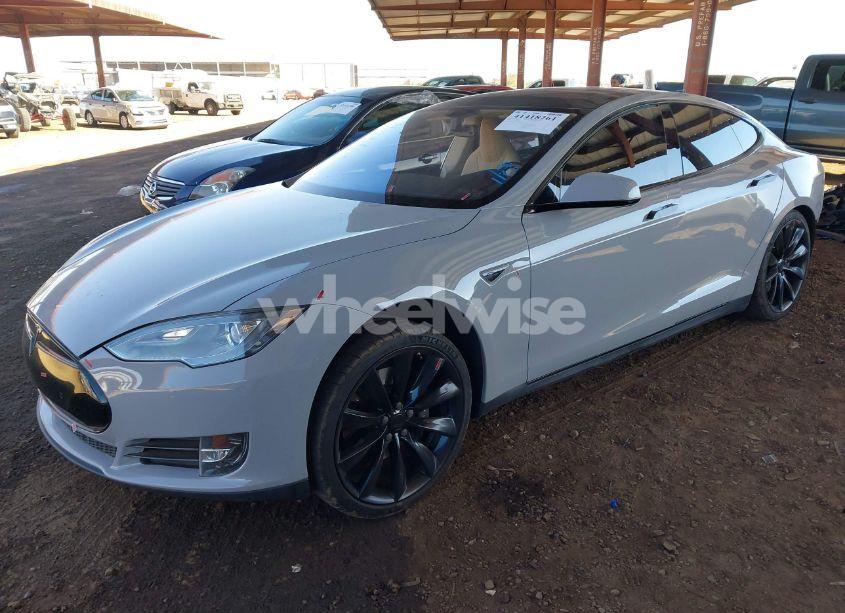 Photo 2 of 2014 Tesla Model S P85 (VIN 5YJSA1H14EFP40457)