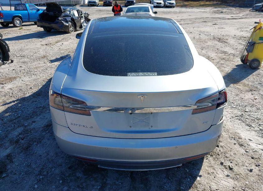 Photo 16 of 2015 Tesla Model S 60/70/85 (VIN 5YJSA1H15FFP77082)