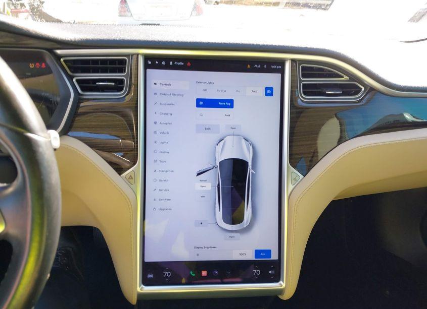 Photo 18 of 2015 Tesla Model S 60/70/85 (VIN 5YJSA1H15FFP77082)