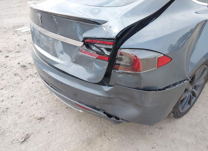 Photo 6 of 2014 Tesla Model S P85 (VIN 5YJSA1H17EFP43126)