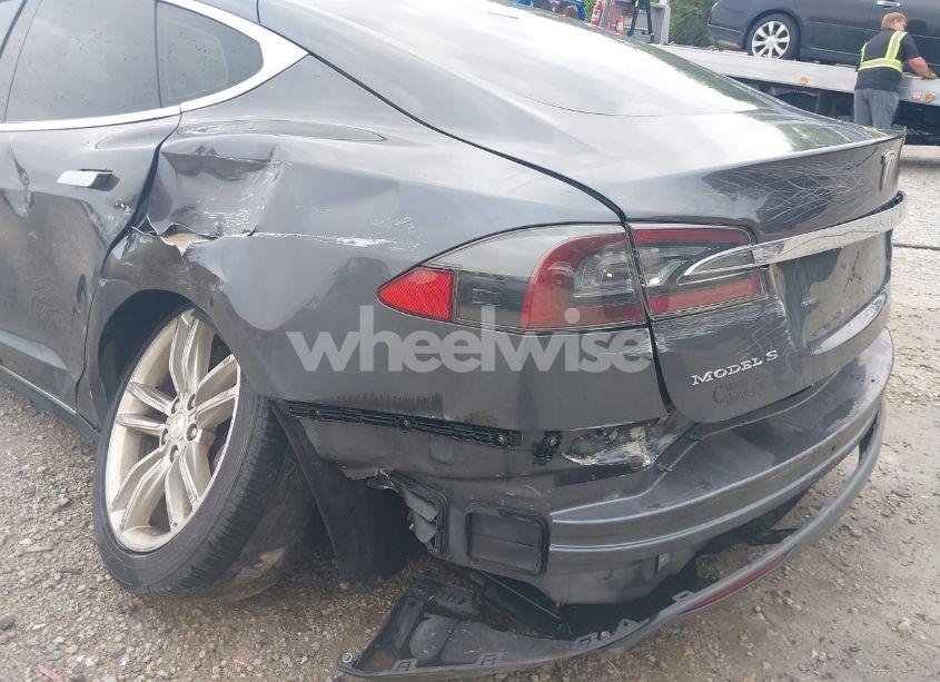 Photo 6 of 2014 Tesla Model S P85 (VIN 5YJSA1H17EFP62243)