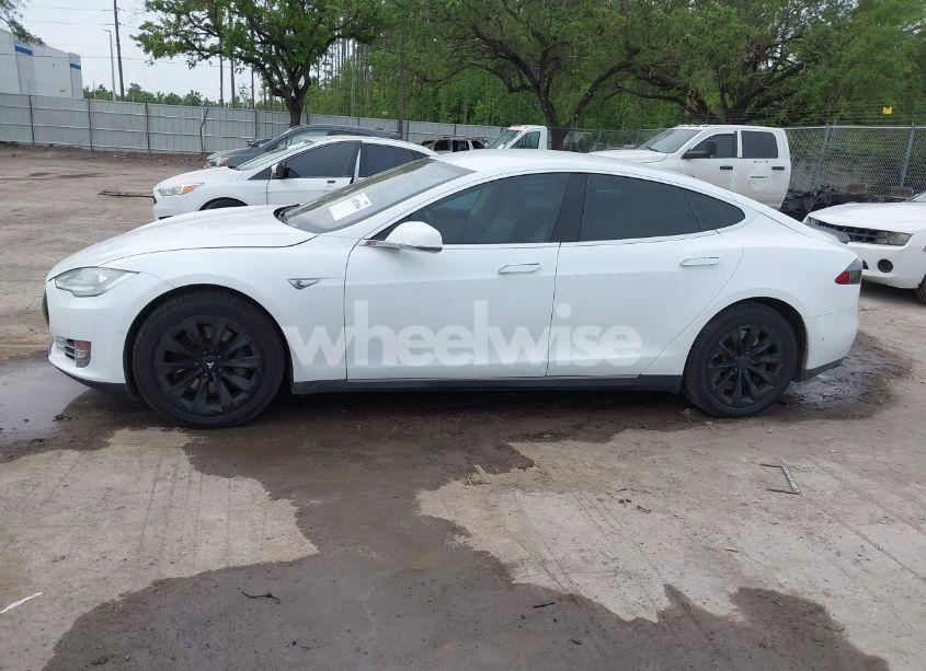 Photo 14 of 2014 Tesla Model S P85 (VIN 5YJSA1H18EFP49484)