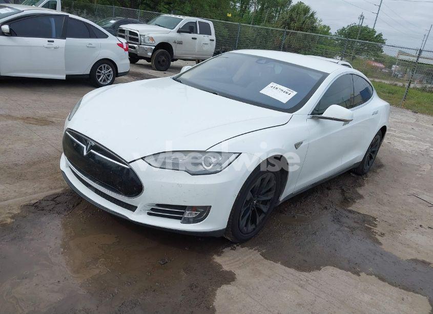 Photo 2 of 2014 Tesla Model S P85 (VIN 5YJSA1H18EFP49484)