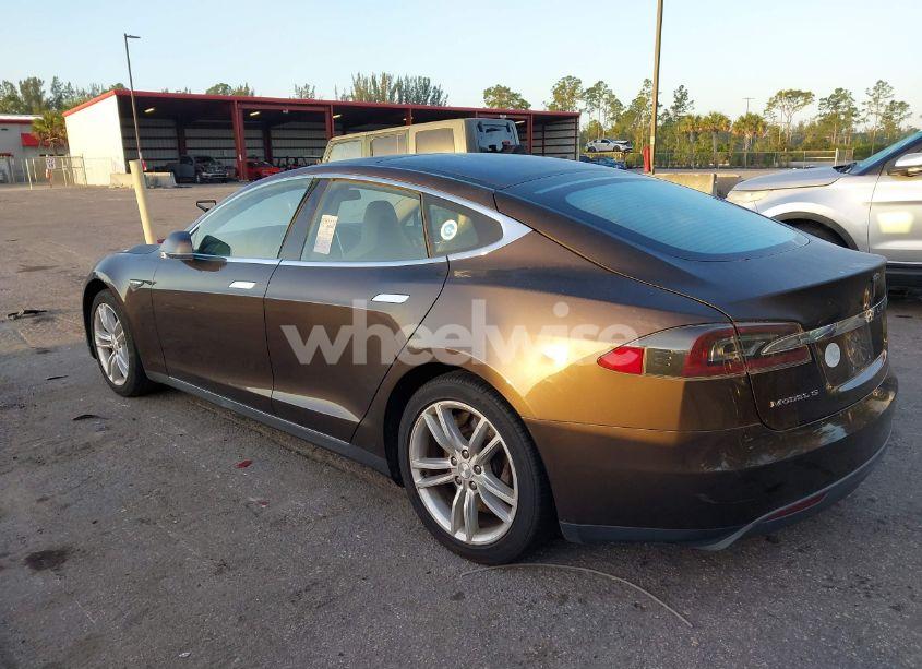 Photo 3 of 2014 Tesla Model S P85 (VIN 5YJSA1H19EFP51406)