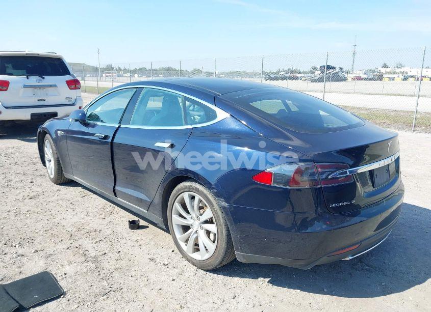 Photo 3 of 2014 Tesla Model S P85 (VIN 5YJSA1H1XEFP28376)