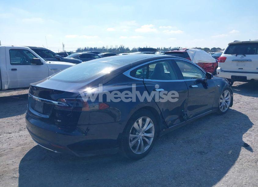 Photo 4 of 2014 Tesla Model S P85 (VIN 5YJSA1H1XEFP28376)