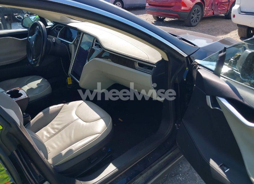 Photo 5 of 2014 Tesla Model S P85 (VIN 5YJSA1H1XEFP28376)