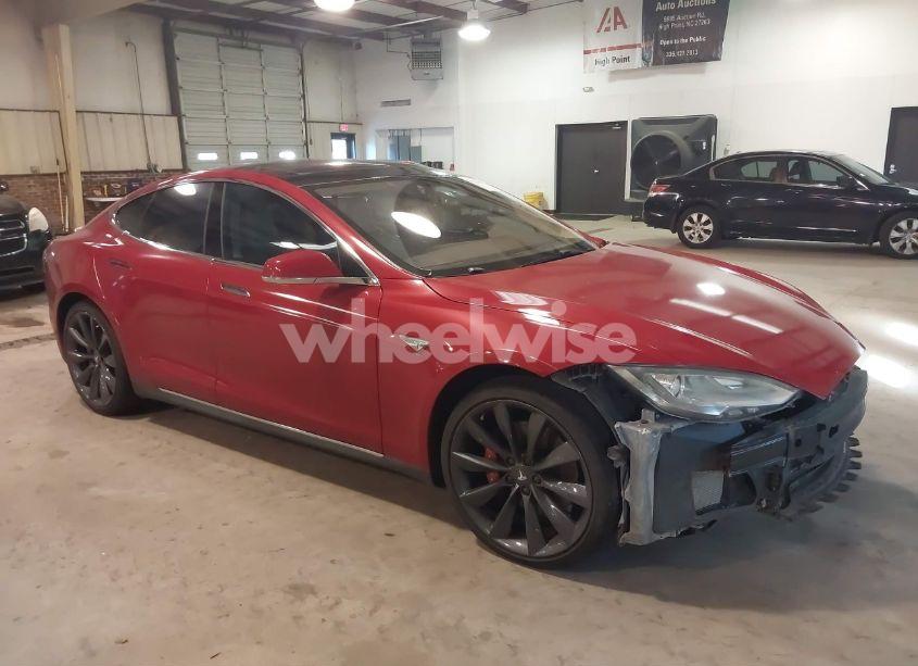 2014 Tesla Model S P85 (VIN 5YJSA1H1XEFP55013) main photo