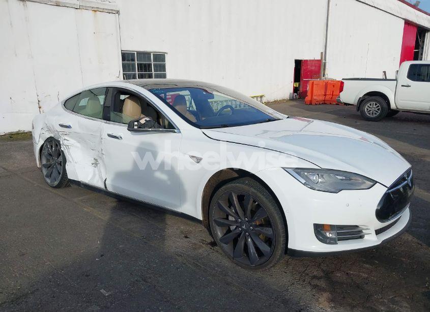 2014 Tesla Model S P85 (VIN 5YJSA1H1XEFP62494) main photo