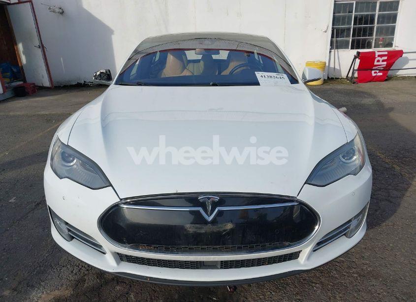 Photo 11 of 2014 Tesla Model S P85 (VIN 5YJSA1H1XEFP62494)