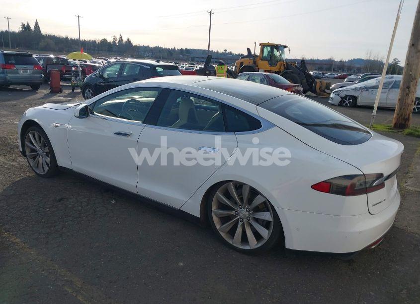 Photo 3 of 2014 Tesla Model S P85 (VIN 5YJSA1H1XEFP62494)