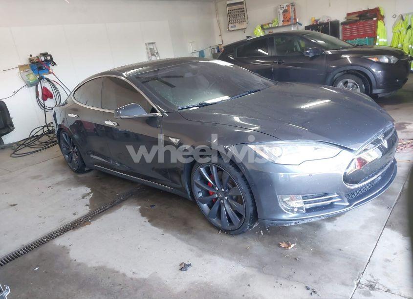 2014 Tesla Model S P85D (VIN 5YJSA1H22EFP64345) main photo