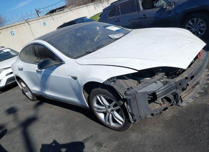 2015 Tesla Model S 70D/85D/P85D (VIN 5YJSA1H25FFP73560) main photo