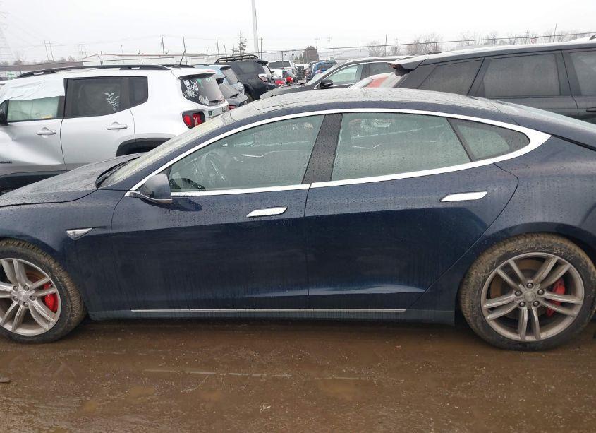 Photo 15 of 2015 Tesla Model S 70D/85D/P85D (VIN 5YJSA1H27FFP79568)