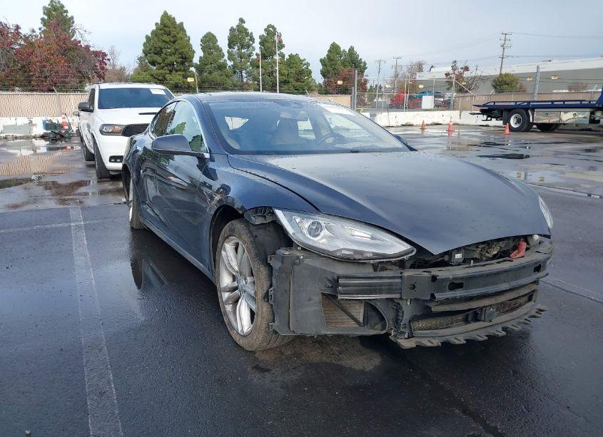 2015 Tesla Model S 70D/85D/P85D (VIN 5YJSA1H28FFP75769) main photo