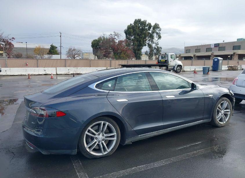 Photo 14 of 2015 Tesla Model S 70D/85D/P85D (VIN 5YJSA1H28FFP75769)