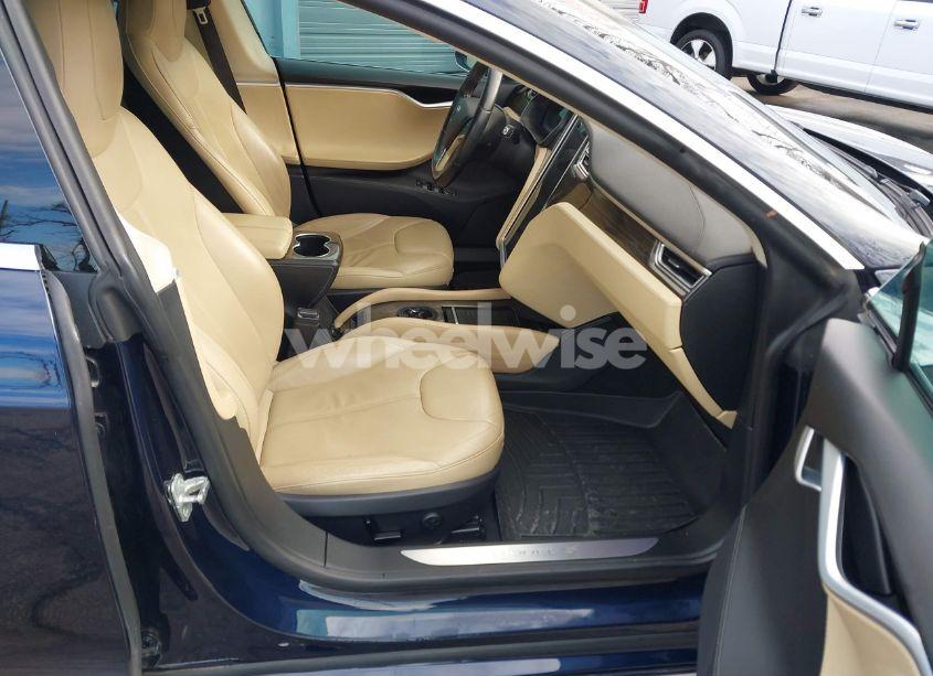 Photo 5 of 2015 Tesla Model S 70D/85D/P85D (VIN 5YJSA1H29FFP73187)