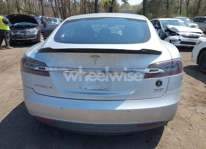 Photo 16 of 2015 Tesla Model S 70D/85D/P85D (VIN 5YJSA1H2XFF084145)