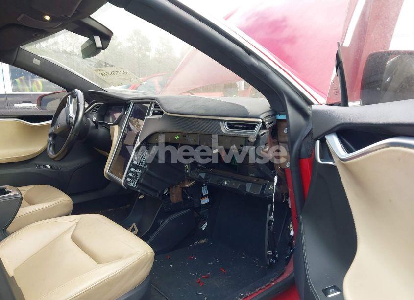 Photo 5 of 2015 Tesla Model S 70D/85D/P85D (VIN 5YJSA1H2XFFP66958)