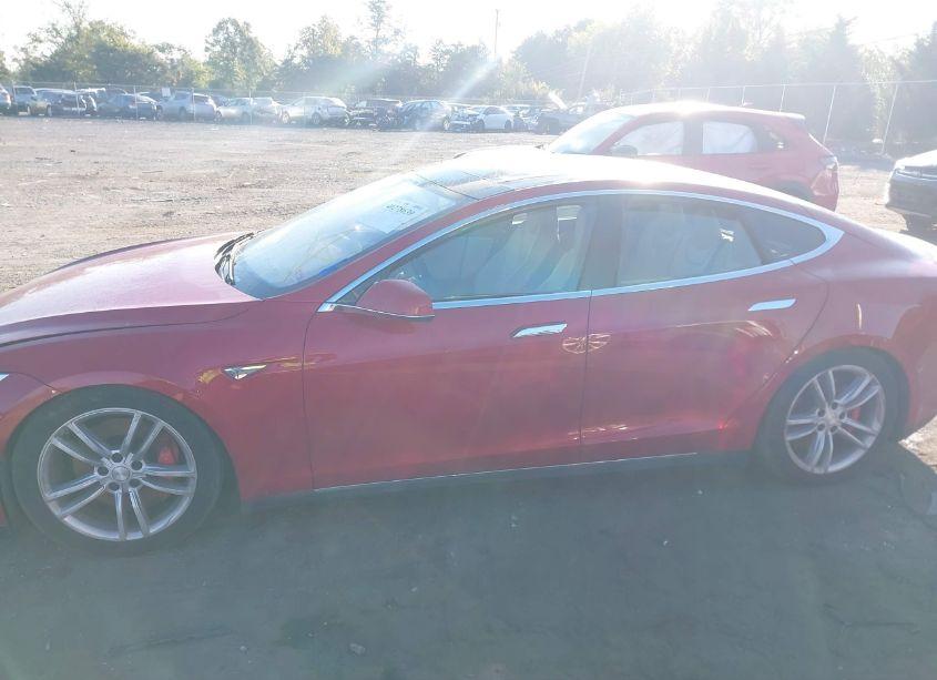 Photo 13 of 2015 Tesla Model S 85D/P85D (VIN 5YJSA1H47FF094522)