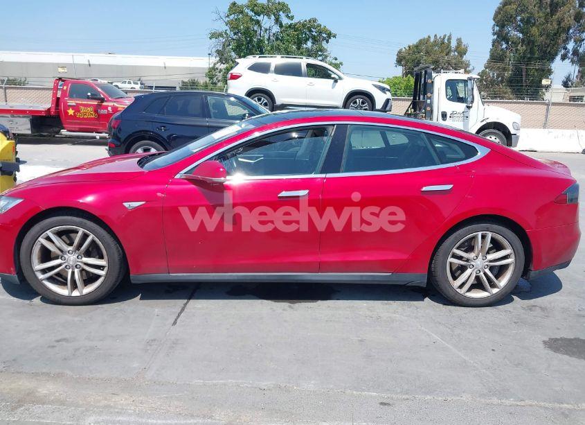 Photo 14 of 2014 Tesla Model S (VIN 5YJSA1S11EFP33278)