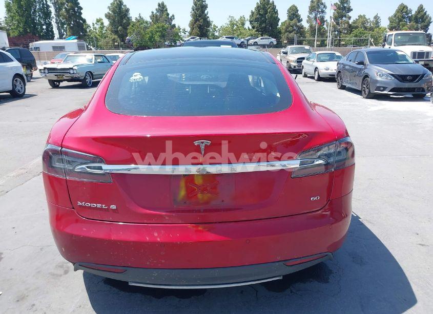 Photo 16 of 2014 Tesla Model S (VIN 5YJSA1S11EFP33278)