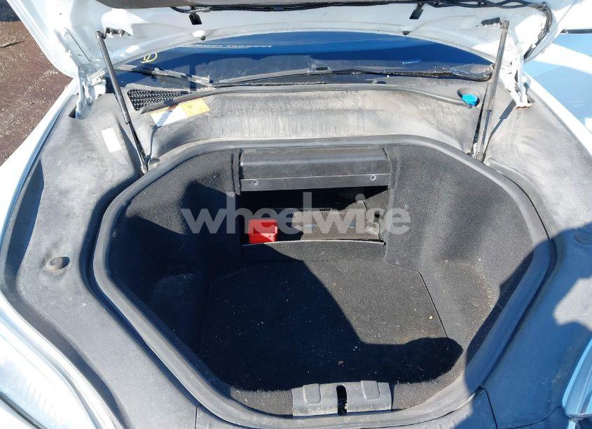 Photo 10 of 2014 Tesla Model S (VIN 5YJSA1S11EFP42627)