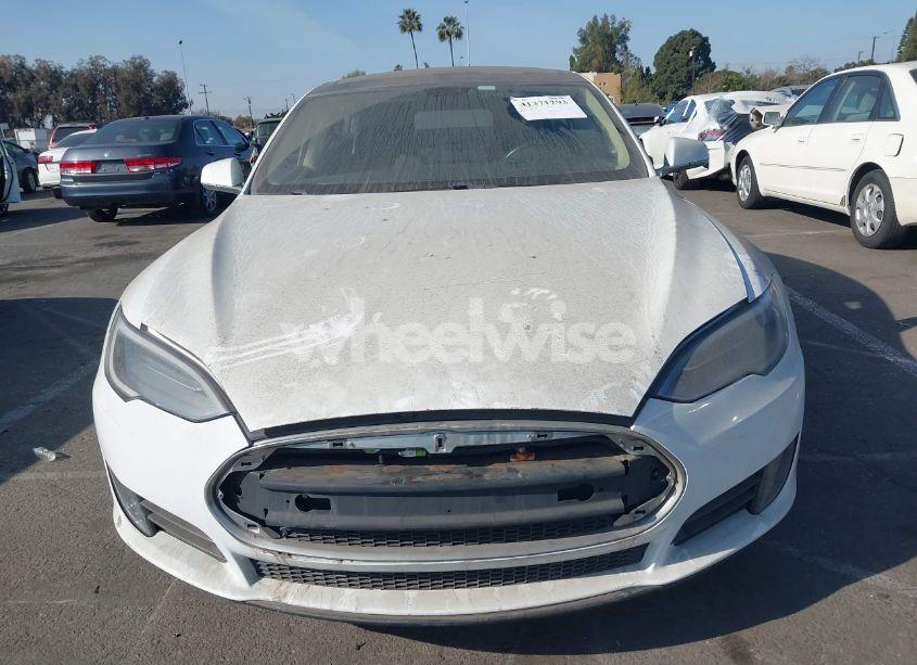 Photo 10 of 2014 Tesla Model S (VIN 5YJSA1S13EFP35596)