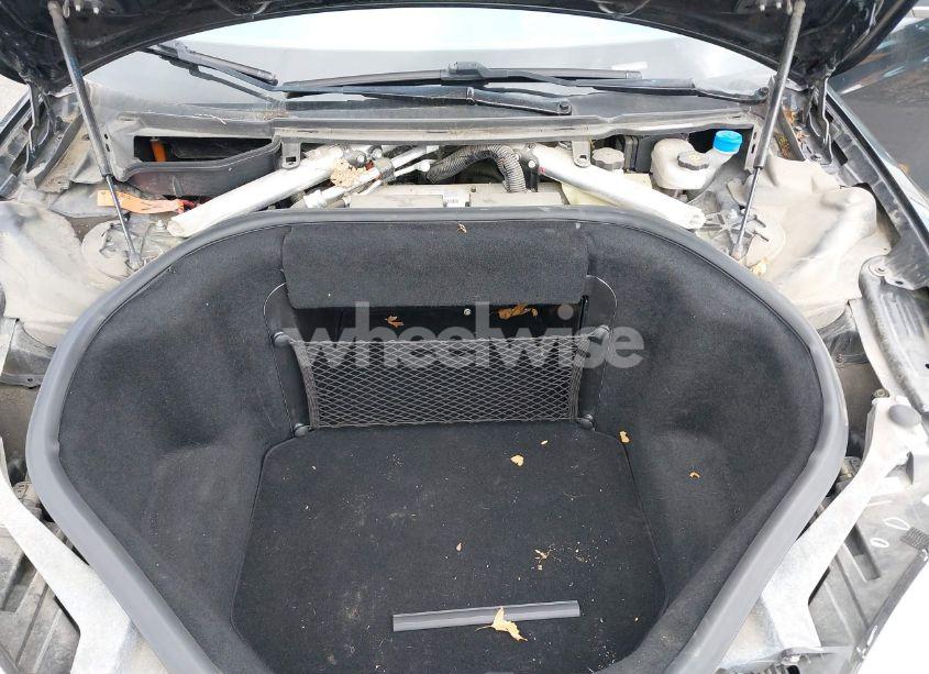 Photo 10 of 2015 Tesla Model S 60/70/85 (VIN 5YJSA1S13FFP78403)