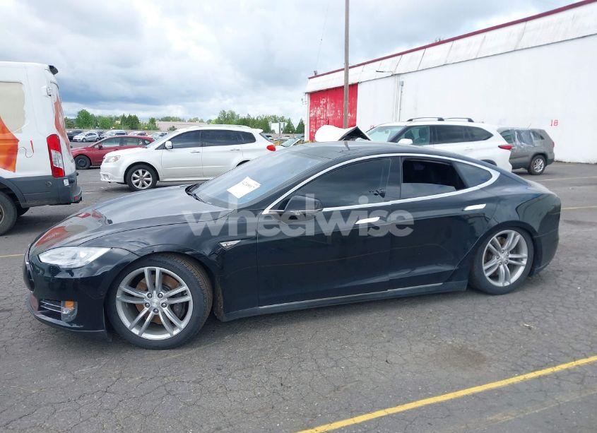 Photo 15 of 2015 Tesla Model S 60/70/85 (VIN 5YJSA1S13FFP78403)