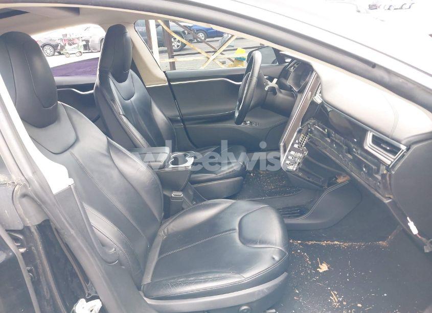 Photo 5 of 2015 Tesla Model S 60/70/85 (VIN 5YJSA1S13FFP78403)